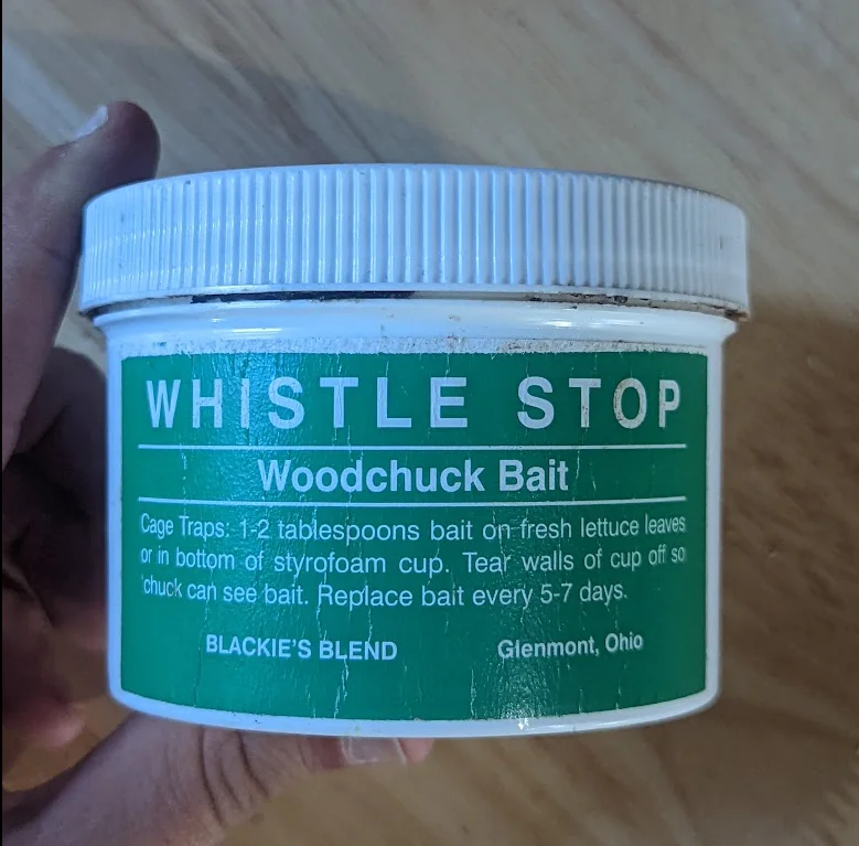Whistle Stop woodchuck bait by Blackie's Blend